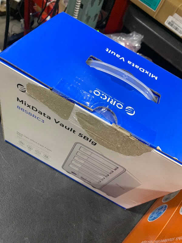 Photo 1 of ORICO All-Flash 5-Bay USB-C Docking Station 10Gbps Compatible HUB Expansion for 2.5”SATA HDDs and SSDs with Built-in Cooling Fan Up to 40TB-8858RC3