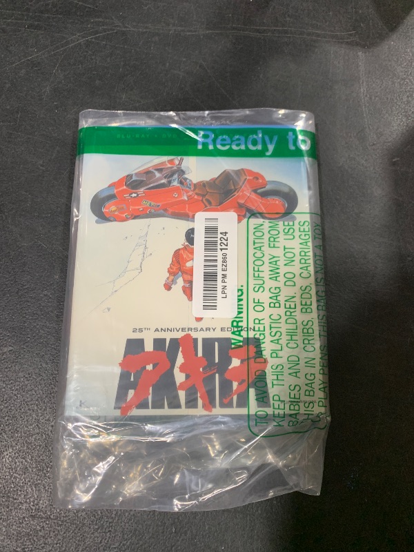 Photo 1 of Akira - Blu-ray & DVD