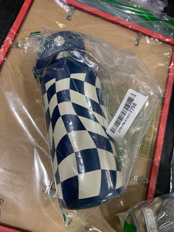 Photo 1 of Hydro Flask 32 Oz Wide Flex Straw Cap Checkered Indigo Le