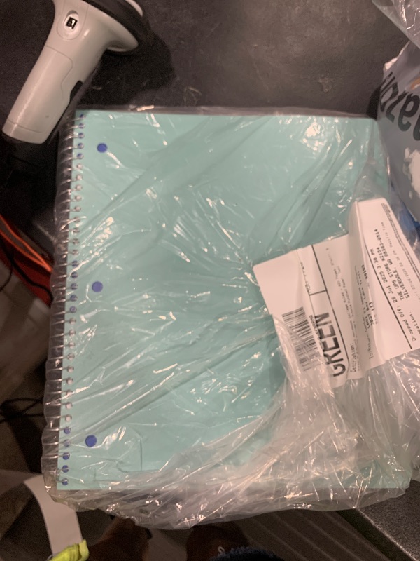 Photo 1 of SUNEE 5 Subject Notebook College Ruled - 400 Pages, 9"x11", 5 Pocket Colored Dividers, 3-Hole Punched Paper, Teal