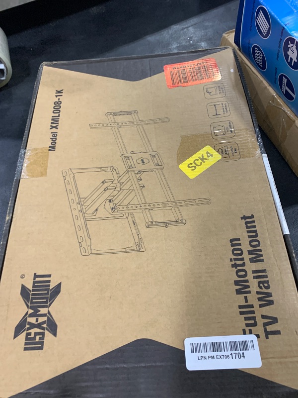 Photo 1 of USX Mount Full Motion TV Wall Mount for Most 42-86 inch Flat Screen/LED/4K, TV Mount Bracket Dual Swivel Articulating Tilt 6 Arms, Fits 8” 12” 16" Wood Studs,Max VESA 600x400mm, Holds up to 132lbs