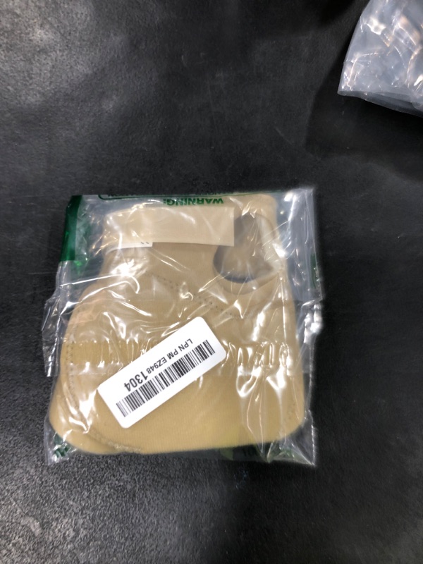 Photo 1 of Rolyan Sof-Foam Palm Shield for Left Hand, Foam Contracture Cushion to Support Fingers, Padded Hand Protector with Finger Separators for Left Hands, Medical Gloves for Stroke, Disabled, Elderly