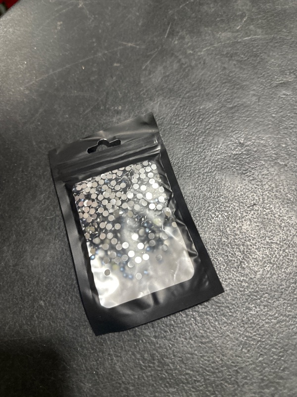 Photo 1 of 1500 Pieces SS16 4mm Flatback Rhinestones Clear Glass Round Gems Crystals for Nail Art DIY Crafts Clothes Shoes Bags ?Dark Grey?