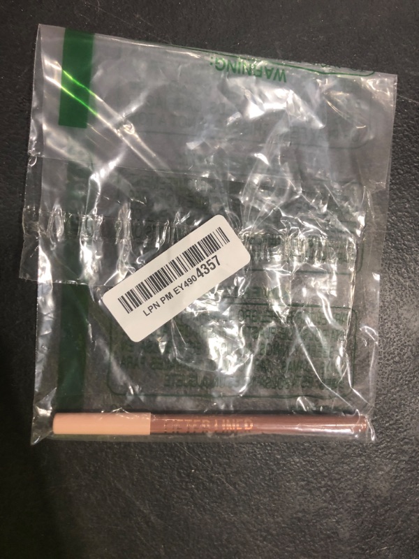 Photo 1 of Maybelline Lifter Liner Lip Liner Pencil with Hyaluronic Acid, On It, 1 Count