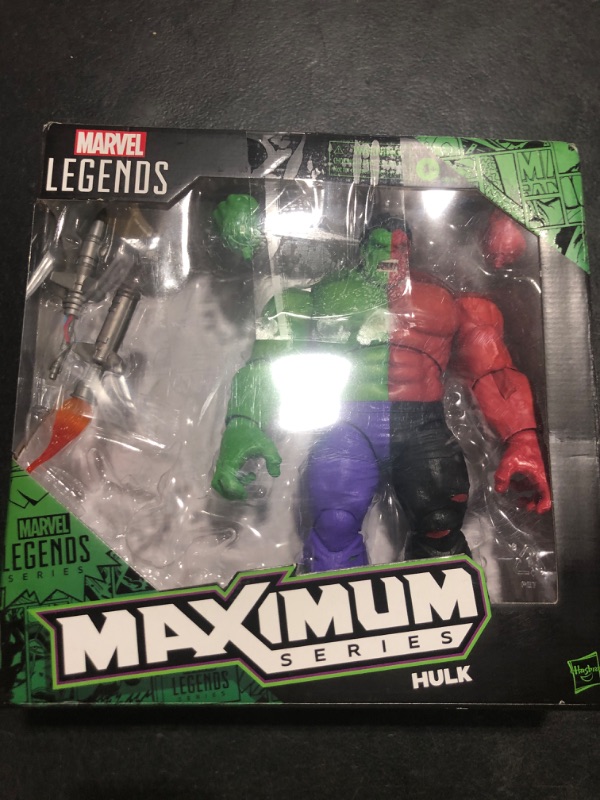 Photo 1 of Marvel Legends Maximum Series Hulk, Deluxe Hulk Comics Collectible 6-Inch Scale Action Figure with Incredible Articulation and Smashing Accessories