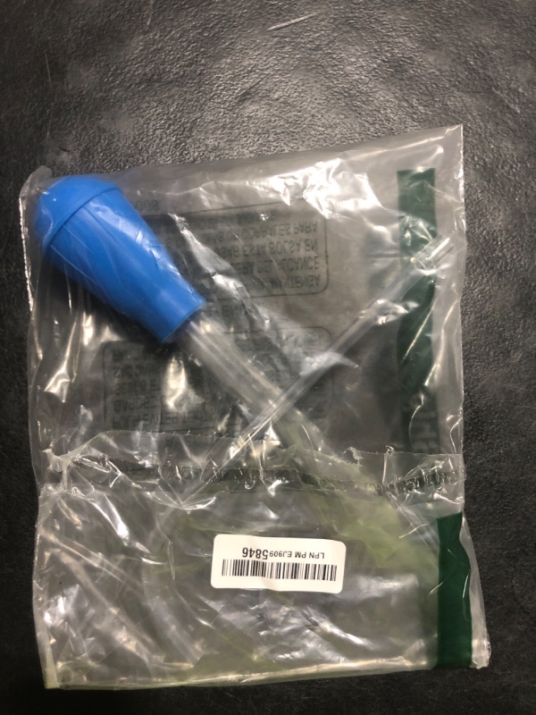 Photo 1 of AREPK Aquarium Coral Feeder Fish Feeder Waste Clean Tool Manual Cleaner Water Changer Fish Tank Cleaning Tool Siphon Dropper Waste Remover Aquatic Bottom Feeder Pipette Aquarium