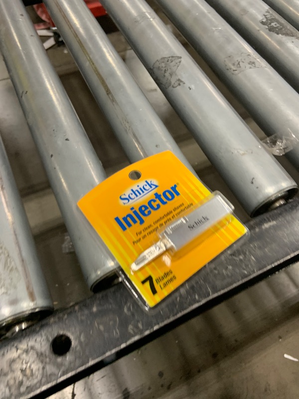 Photo 1 of Schick Injector Blades, 7-Count 