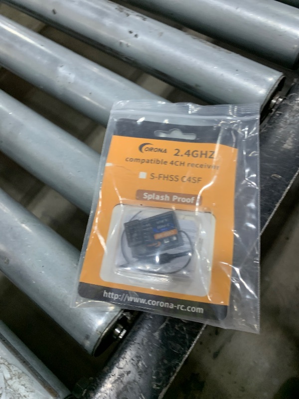 Photo 1 of Corona C4SF 2.4G Receiver 4CH Plashproof S-FHSS HV Receiver Compatible with Futaba SBUS 3PV 4PLS 4PV 4PX 7PX