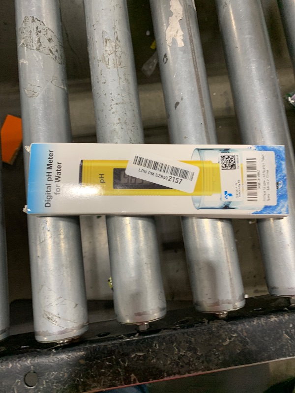 Photo 1 of PH Meter for Water Hydroponics Digital PH Tester Pen 0.01 High Accuracy Pocket Size with 0-14 PH Measurement Range for Household Drinking, Pool and Aquarium