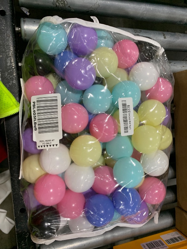 Photo 1 of Hovenlay Ball Pit Balls Phthalate Free BPA Free Crush Proof Plastic - 7 Bright Colors in Reusable Play Toys for Kids with Storage Bag