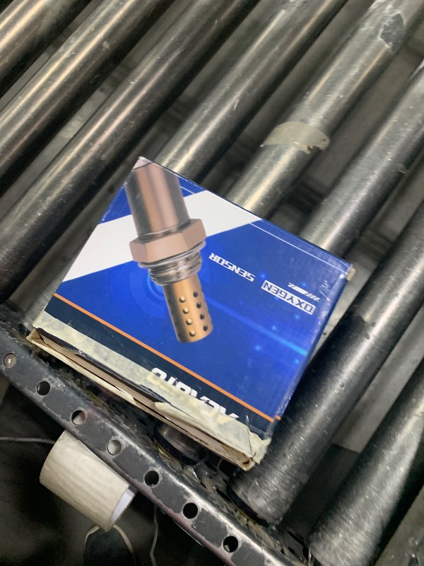 Photo 1 of ACAUTO 234-4012 234-4018 Oxygen Sensor O2 Sensor Compatiable with Chevy Silverado 1500 Tahoe Suburban Express 1500 Suburban, GMC Yukon XL Sierra Cadillac Escalade 2344012 SU187 250-24018 4 Pack