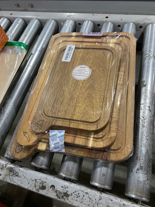 Photo 1 of Non Toxic Cutting Boards - Cutting Board Set Free of Mineral Oil, Made of FSC Acacia Wood - Cutting Boards for Kitchen - Includes 3 Chopping Boards. By Ziruma