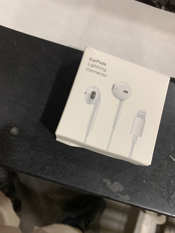 Photo 1 of 1Pack Wired Earphones for iPhone Earbuds with Lightning Connector(Built-in Mic & Volume Control)[Official Certified] Headphones Compatible iPhone 14/13/12/SE/11/XR/XS/X/7/7Plus/8/8Plus, Bluet00th-free
