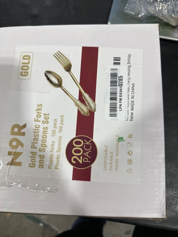 Photo 1 of N9R 200PCS Gold Spoons and Forks Set, Heavy Duty Gold Plastic Silverware Set Fancy Disposable Utensils for Parties, Elegant Cutlery Sets for Wedding, Birthday(100 Forks & 100 Spoons)