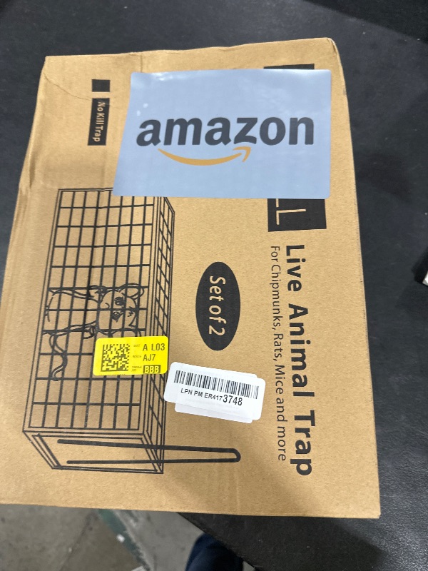 Photo 1 of Anyhall 2-Pack Rat Traps Humane Live Mouse Vole Chipmunk Trap Cage for Indoors and Outdoors (Black)