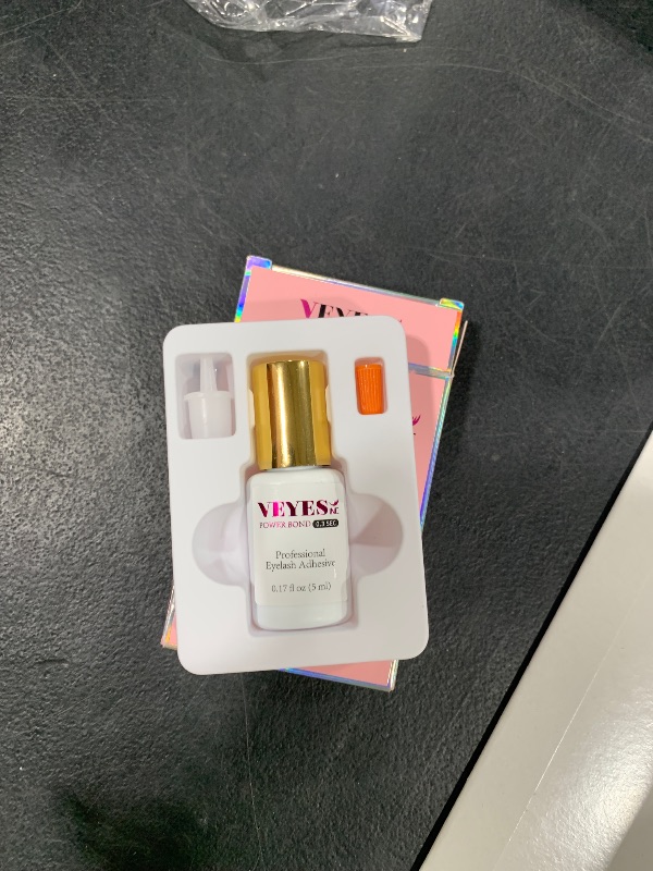 Photo 1 of PROFESSIONAL EYELASH ADHESIVE 