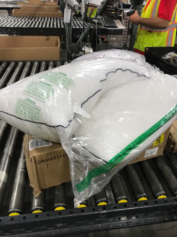 Photo 1 of Vorouhals Hotel Collection Bed Pillows for Sleeping 2 Pack Standard Size Cooling Pillows Set of 2 for Back, Stomach or Side Sleepers, Super Soft Down Alternative Microfiber Filled Pillows