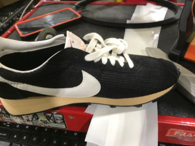 Photo 1 of Unisex Offbrand Fashion Shoes M/8 W/9.5