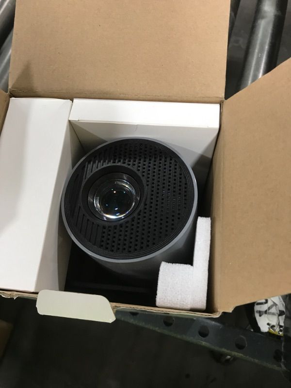 Photo 1 of ?Electric Focus?Magcubic Mini Projector 4K Support, Smart Projector with WiFi 6 and Bluetooth 5.4, 5W Soundbase Speaker, 180° Rotation, Portable Proyector for Home Theater HY300 Ultra (Grey)