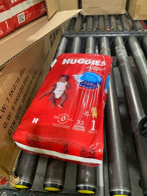 Photo 1 of Huggies Size 1 Diapers, Little Snugglers Diapers, Size 1 (8-14 lbs),  Packs of 33), 