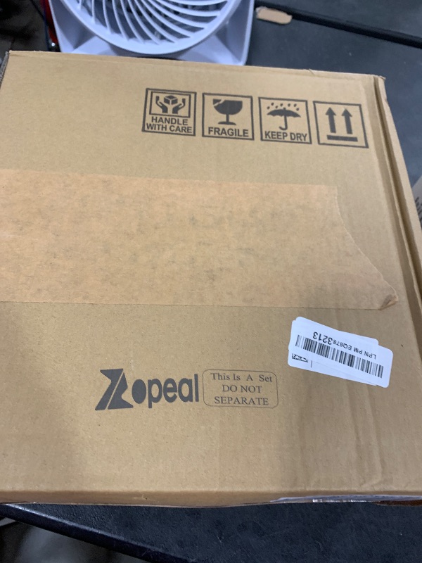 Photo 1 of Zopeal 18 PCS Clear Charger Plates with Beaded Rim 13 Inch Plastic Round Charger Plates Bulk for Dinner Home Kitchen Wedding Party Tabletop(Rose Gold)
