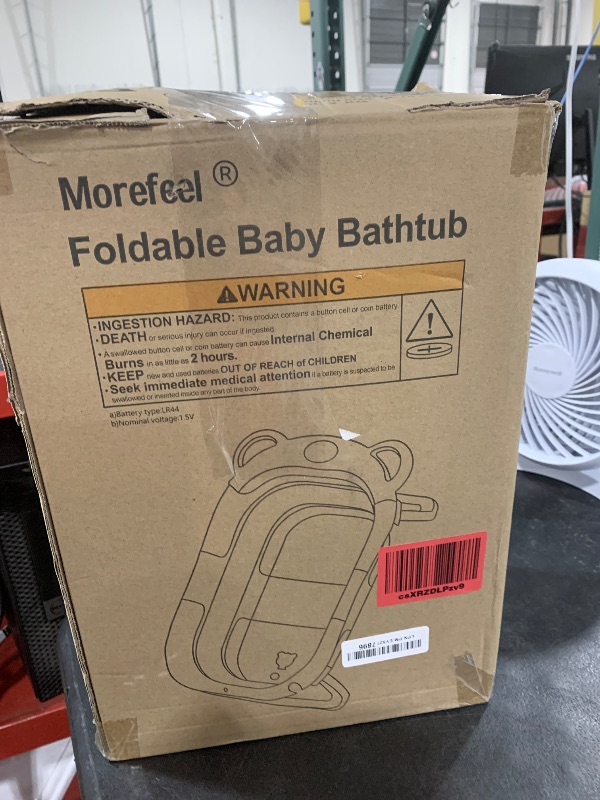 Photo 1 of MoreFeel Collapsible Baby Bathtub for Newborn with Thermometer & 1 Hooded Towel & 1 Soft Floating Cushion,Portable Travel Bathtub with Drain Hole, Durable Foldable Baby Tubs for Infants to Toddler