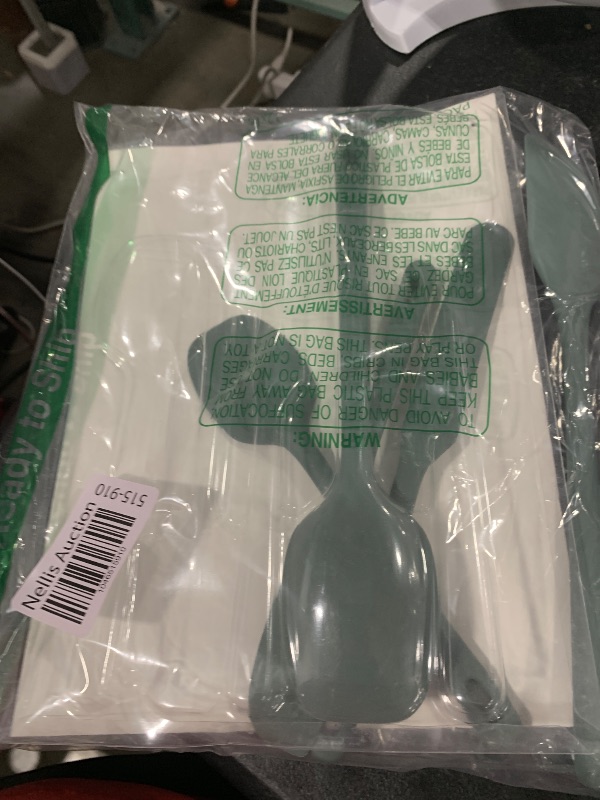 Photo 1 of BLACK COOKING SPOONJS 