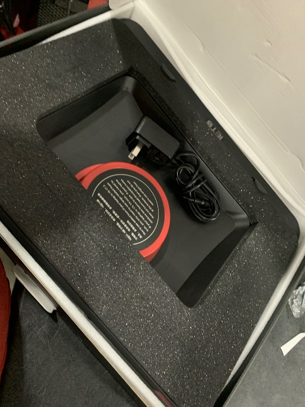 Photo 1 of IETS GT500 Laptop Cooling Pad. 