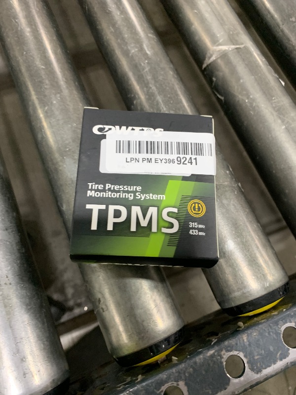 Photo 1 of CDWTPS 13586335 GM Tire Pressure Sensor, 315MHZ Tire Pressure Monitoring System(TPMS) Sensor Replacement for Buick GMC Chevy Cadillac Replace#13598771,13598772,13581558,20923680(1-Pack)