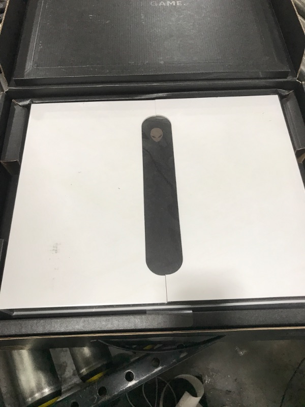 Photo 1 of Alienware X16 R2 Gaming Laptop - 16-inch QHD+ 240Hz 3ms Display, Intel Core Ultra 7-155H, 16GB LPDDR5X RAM, 1TB SSD, NVIDIA GeForce RTX 4070 8GB GDDR6, Windows 11 Home, Onsite Service - Lunar Silver