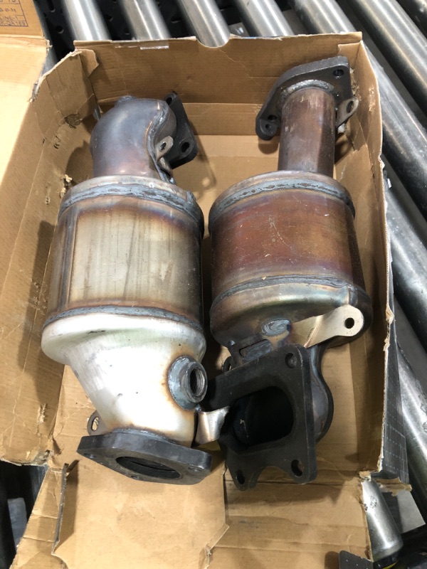 Photo 1 of SleYuYir Catalytic Converter Bank 1 and 2 LH Replaces 674-850 RH 674-849 Compatible with Honda Odyssey 2005-2007 3.5L,Compatible with Acura MDX Honda Accord Pilot Odyssey 2003-2009