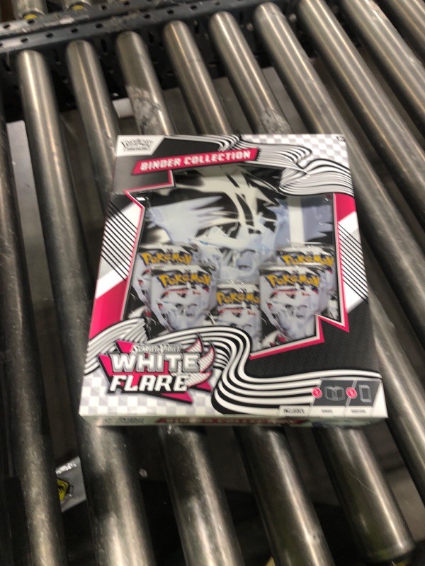 Photo 1 of Pokemon TCG Scarlet & Violet 10.5 White Flare Binder Box