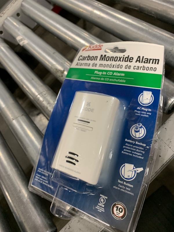 Photo 1 of Kidde Carbon Monoxide Detector, Plug In Wall with AA Battery Backup, Test-Hush Button