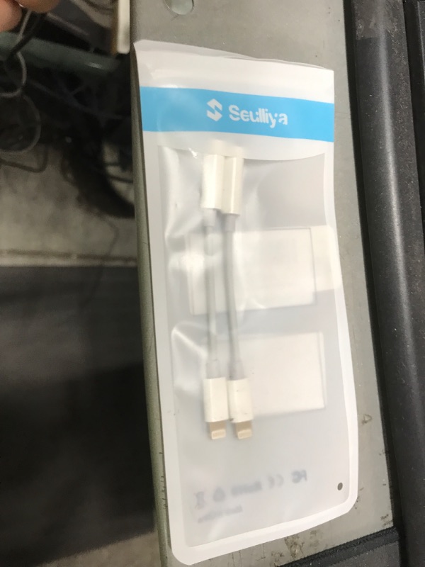Photo 1 of Seulliya [Apple MFi Certified 2 Pack Lightning to 3.5 mm Headphone Jack Adapter, iPhone Aux Adapter Converter Dongle Audio Cable Compatible with iPhone 14 13 12 11 X XS 8 7 