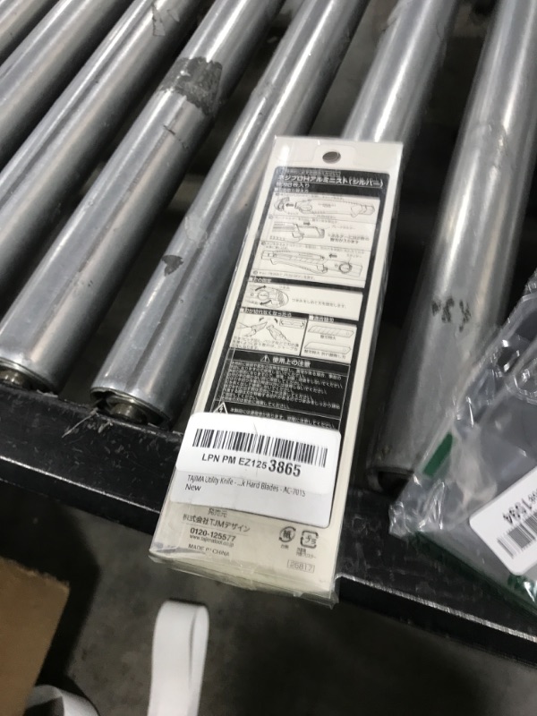 Photo 1 of TAJIMA Utility Knife - 1" 7-Point Rock Hard Magazine Snap Blade Box Cutter with Dial Lock & 3 Rock Hard Blades - AC-701S