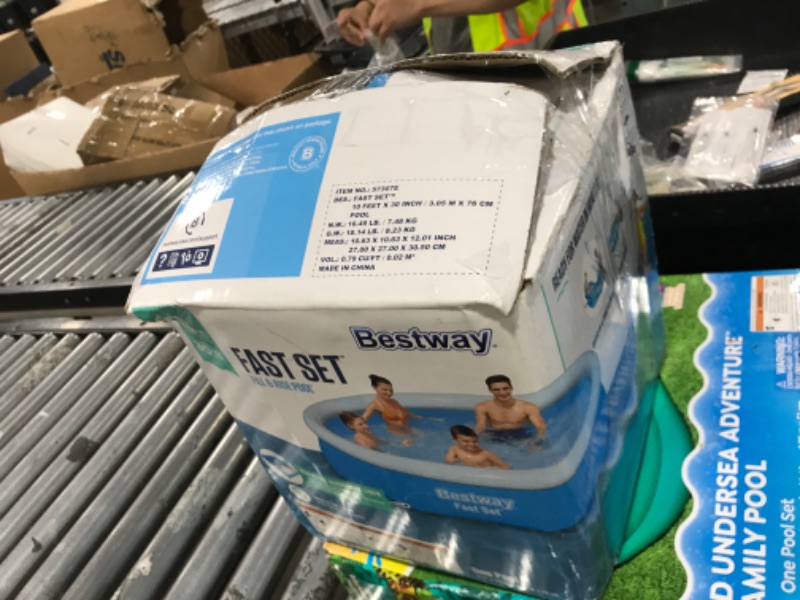 Photo 1 of Fast Set 10' x 30 Round Inflatable Pool - No Pump
