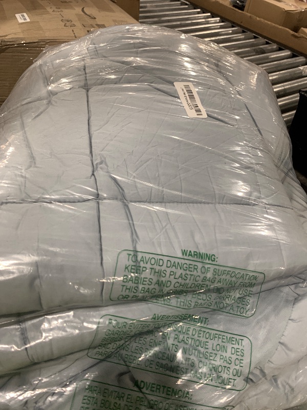 Photo 1 of EASELAND California King Mattress Pad Pillow Top Mattress Cover Quilted Fitted Mattress Protector Long 8-21" Deep Pocket Cooling Mattress Topper (72x84 Inches, Dusty Blue)