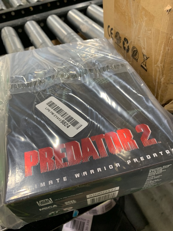 Photo 1 of NECA - Predator 2: Warrior Predator Ultimate 7" Action Figure