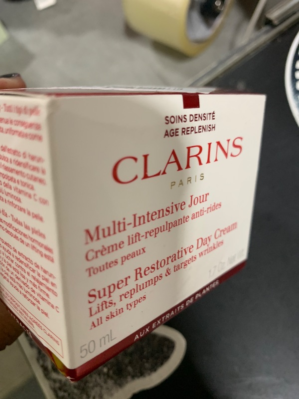 Photo 1 of CLARINS Super Restorative Day Cream, Broad Spectrum SPF 15 Sunscreen | Anti-Aging Moisturizer For Mature Skin Weakened By Hormonal Changes | Replenishes, Illuminates & Densifies Skin|Targets Wrinkles