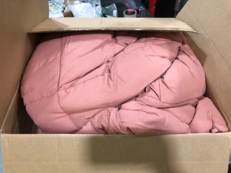 Photo 1 of Bedsure Comforter Duvet Insert - Quilted Comforters Oversized King Size, All Season Duvet, Down Alternative Bedding, with 8 Tabs, Gifts for Women/Men, Dusty Pink, Oversized King 116 x 98 Inches