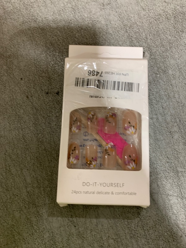 Photo 1 of Press on Nails Short Oval Petite Fake Nails Nude Full Cover Floral False Nails with Designs Glossy Glue on Nails Acrylic Nails Artificial Nails for Women Girls 24 Pcs