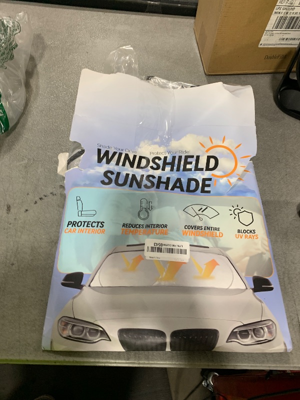 Photo 1 of INSAUTO Foldable Windshield Sun Shade for Audi Q5 2018-2025, Heat & UV Protection Car Sunshade with Storage Bag, Keep Interior Cool & Easy Installation