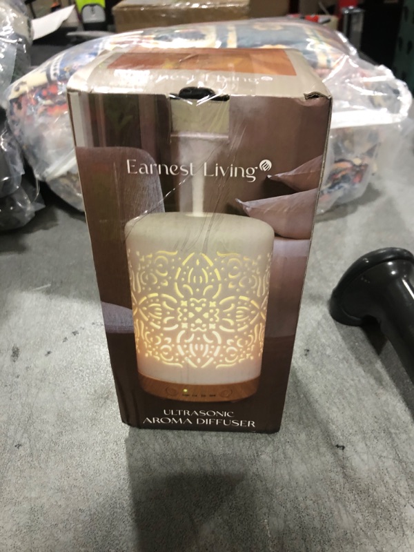 Photo 1 of Earnest Living Essential Oil Diffuser White Ceramic Diffuser 100 ml Timers Night Lights and Auto Off Function Home Office Humidifier Aromatherapy Diffusers for Essential Oils