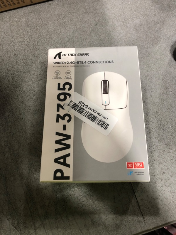 Photo 1 of ATTACK SHARK X3 Wireless Gaming Mouse, 49g Ergonomic Computer Mouse, Triple Modes PAW3395 26K DPI Optical Sensor, 200h Battery Life, Programmable Buttons, Gaming Accessories for PC/Laptop/Mac (White)