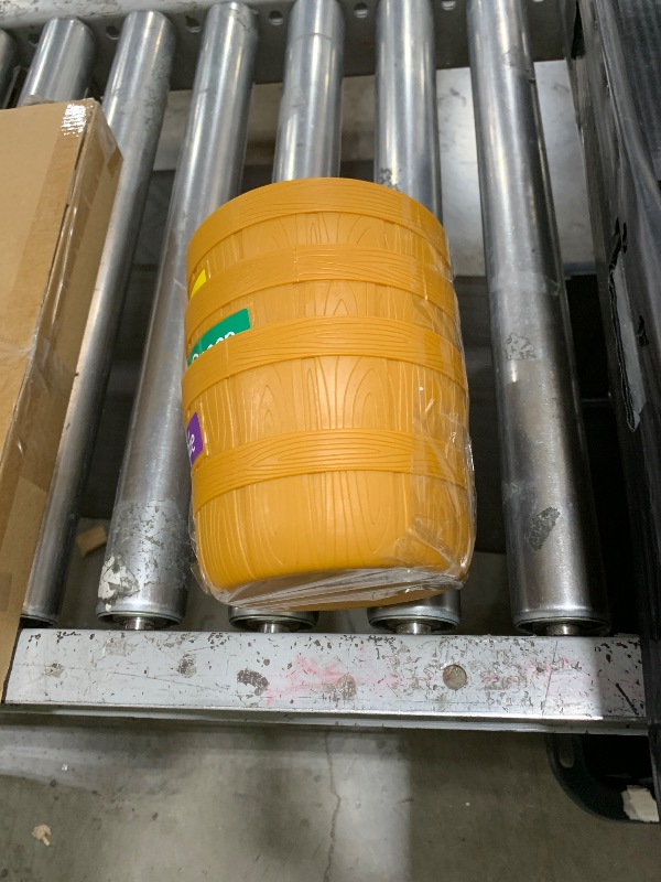 Photo 1 of Apple buckets 