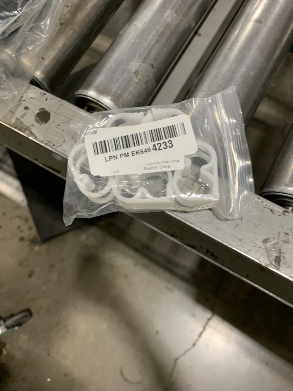 Photo 1 of Uenhoy 5 Pcs Plastic Tubing Clamps, Hose Shut Off Clamps for 1/4" - 1/2" Tube O.D., Water Flow Control Hose Clip Laboratory Pinch Valve