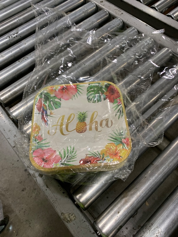 Photo 1 of Grencian 200Pcs Hawaiian Luau Party Decorations Aloha Tropical Hibiscus Floral Luau Plates and Napkins Palm Leaf Tableware Sets for Summer Holiday Hawaiian Birthday Dinner Party Supplies Serves 50