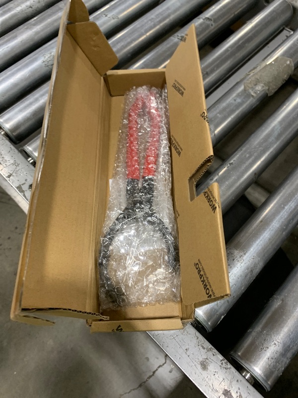 Photo 1 of Automotive tool 