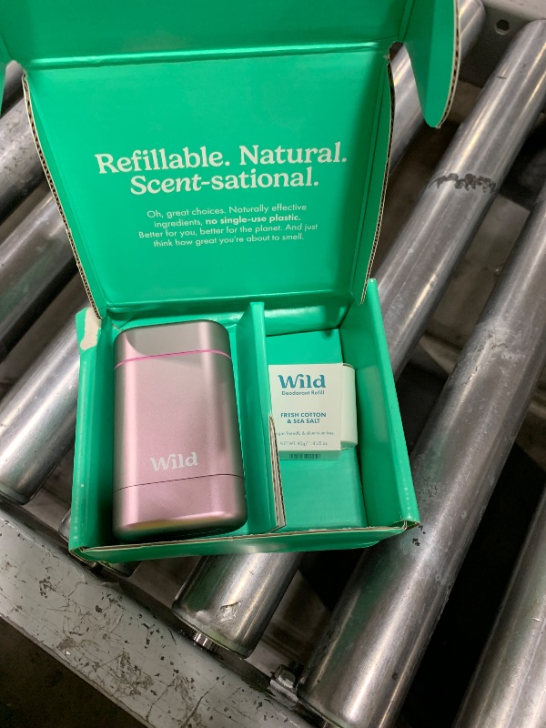 Photo 1 of Deodorant with refillable cartridges 