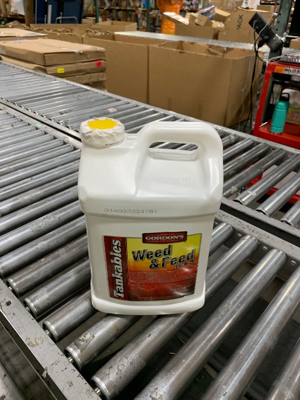 Photo 1 of GORDON'S Tankables® Weed & Feed 15-0-0, 2.5 Gallons, 7171120